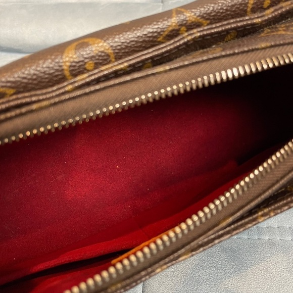 Louis Vuitton Monogram Viva Cite MM Handbag - Picture 9 of 12